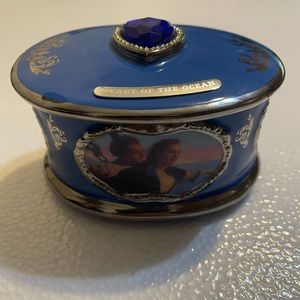 Titanic Heirloom Porcelain Music Box